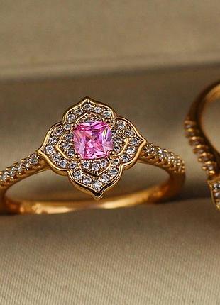 Кільце xuping jewelry східний ромб з рожевим каменем р 17 золотисте love-shopping