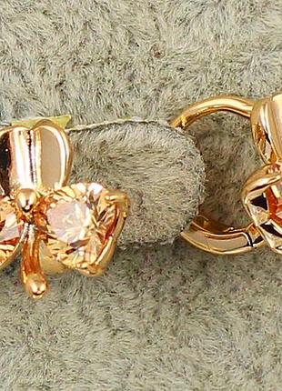 Сережки дитячі xuping jewelry бутон з фіанітами шампанське 1.2 см золотисті love-shopping