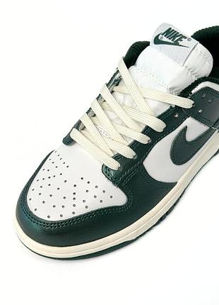 Nike sb dunk 8