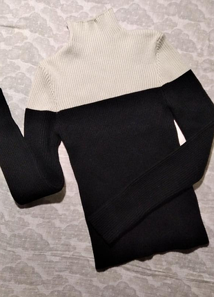 Теплий чорно-білий светр. гольф водолазка s|36 zara