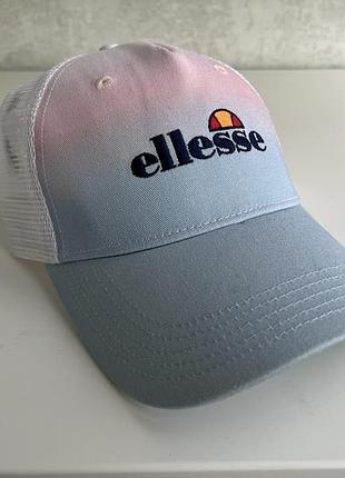 Бейсболка/кепка чоловіча ellesse zalo trucker cap (saja1938-white) стан нової