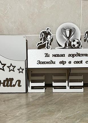 Медальниця полиця для кубків футбол