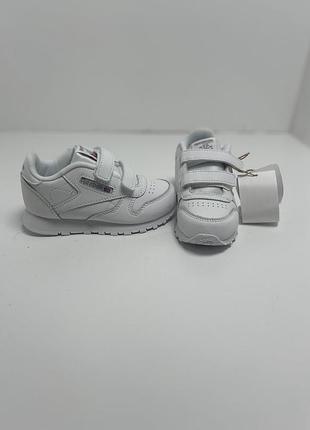 Снікерcи reebok classic leather  gz5260