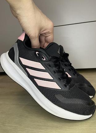 Кросівки для дівчинки adidas, розмір 35.5