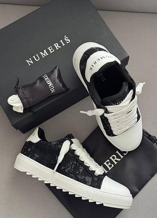 Numeris acrylic black/pink 3