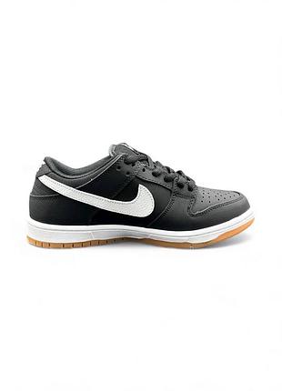 Nike sb dunk low black white 5