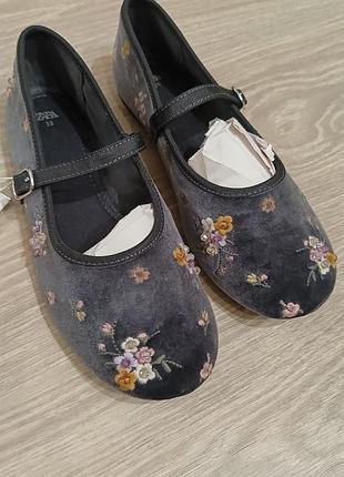 Туфли балетки zara