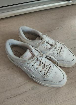Кросівки шкіряні reebok