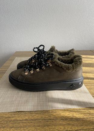 Черевики louis vuitton зимові шкіряні з хутром,оригінал,38 розмір