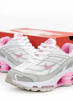 Женские кроссовки nike x supreme shox ride 2 white pink, белые кроссовки найм суприм шокс райд 2 с розовым shark