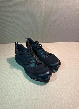 Кросівки adidas, розмір: 40,5