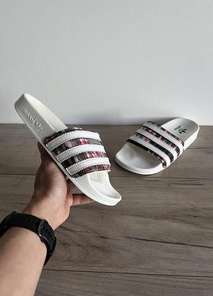 Шльопанці adidas her studio london adilette оригінал