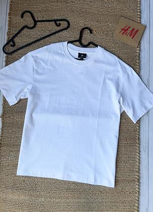 Футболка мужская в белом и черном цвете relaxed fit h&m 2