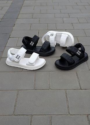 Босоножки для девочек