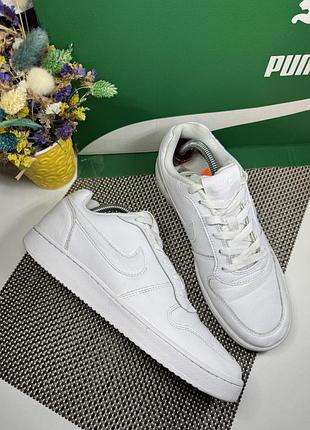 Оригинальные кроссовки nike