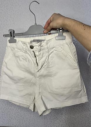 Шорти білі