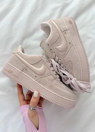 Кросівки жіночі nike w air force 1 '07 у кольорі particle pink