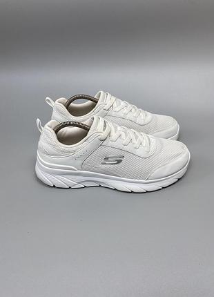 Чоловічі кросівки skechers в гарному стані, оригінал 41,5/26,5 см