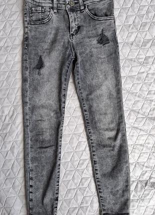 Джинси на дівчинку 134 см. reserved