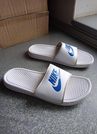 Шльопанці тапочки nike benassi jdi