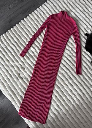 Сукня жіноча zara рожевий колір s трикотаж