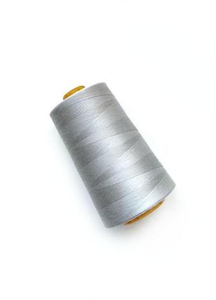 Нитки для шитья серый