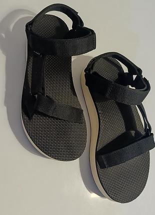 Стильні сандалії teva flatform universal black 🖤 стан нових!