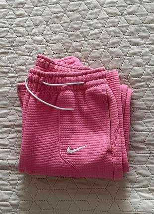 Штани nike у рожевому кольорі, розмір с