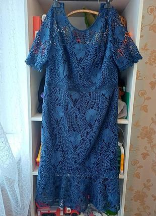 Кружевна сукня