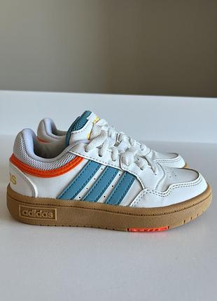 Дитячі кросівки adidas hoops 3.0