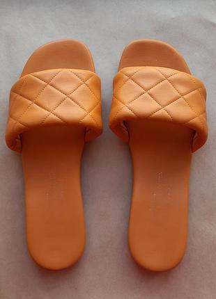 Женские оранжевые шлёпанцы размер 38  made in italy fabulous footwear