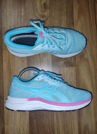 Женские кроссовки asics р.36