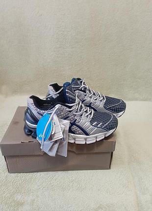 Кроссовки asics r37