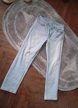 Джинсы levis голубого цвета
