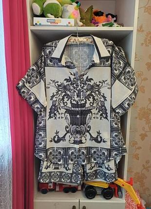 Стильний костюм