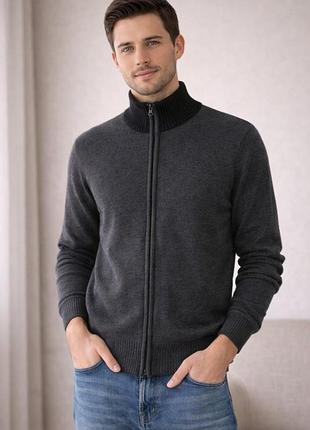 Lagerfeld,кардиган шерстяной,100%шерсть, унисекс, кардиган под шею