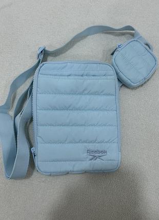 Сумка унісекс reebok hera блакитного кольору
