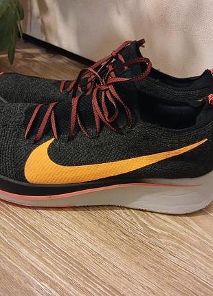 Кросівки для бігу nike zoom fly flyknit