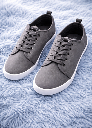 Мужские кроссовки