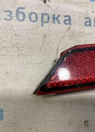 Катафот заднього бампера прав vw passat b8 usa дефекттний реадиз.вадим 561-945-105-a