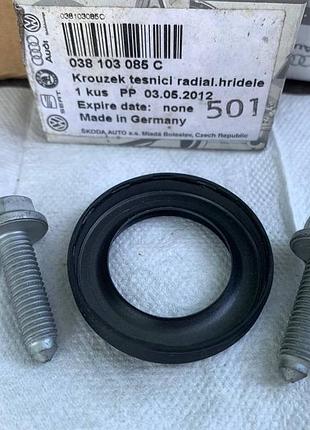 Сальник распредвала двигателя vw polo/jetta/t5, skoda fabia/octavia audi 03-14 оригинал новый vag 038103085c
