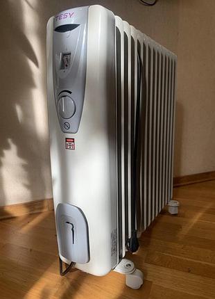 Масляный обогреватель (радиатор) tesy cc 3012 e05 r 12 секций 3.0 квт
