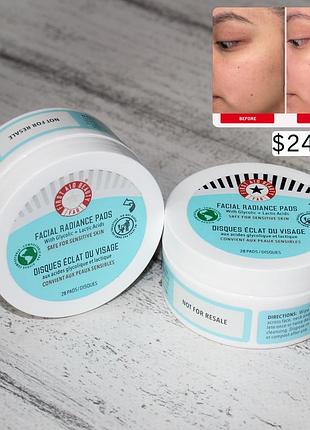 First aid beauty brighten + glow facial radiance pads  мʼякі ексфоліаційні тонер-педи для щоденного догляду за шкірою