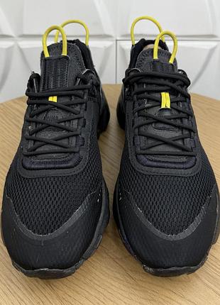 Оригінальні кросівки nike react 3