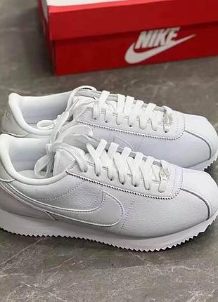 Продам кросівки nike cortez
