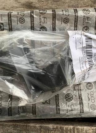Кронштейн патрубка системи охолодження audi q7 10-15 vag 7l0815950h оригінал новий