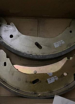 Колодки тормозные барабанные задние неполный комплект ford transit abe c0g043abe оригинал новый