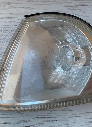 Указатель поворота левый skoda octavia 96-10 повторитель поворота vag 1u0953155d оригинал б/у с дефектом