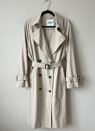 Базовий тренч zara розмір l( більшомірить)