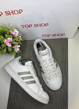 Оригинальные кроссовки adidas